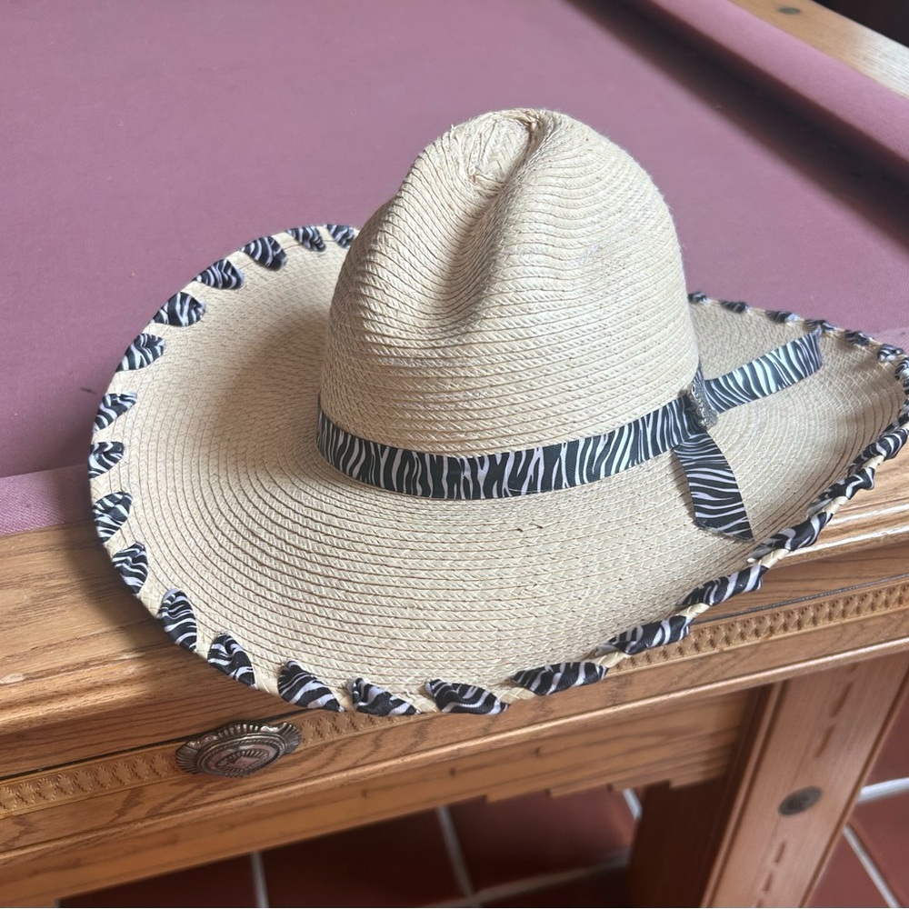 New Childs Palm Leaf Cowboy hat. - Size 50